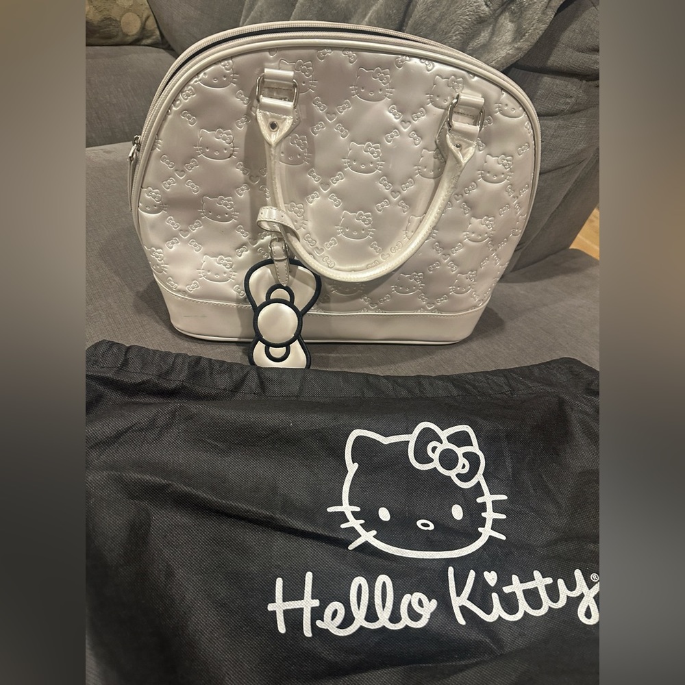 Hello Kitty Bag by Loungefly in Pearl White